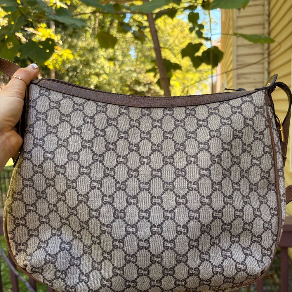 Gucci Beige and Brown Shoulder Bag - Picture 11 of 15